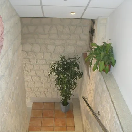 Hotel Du Chateau-Arnoux-Saint-Auban